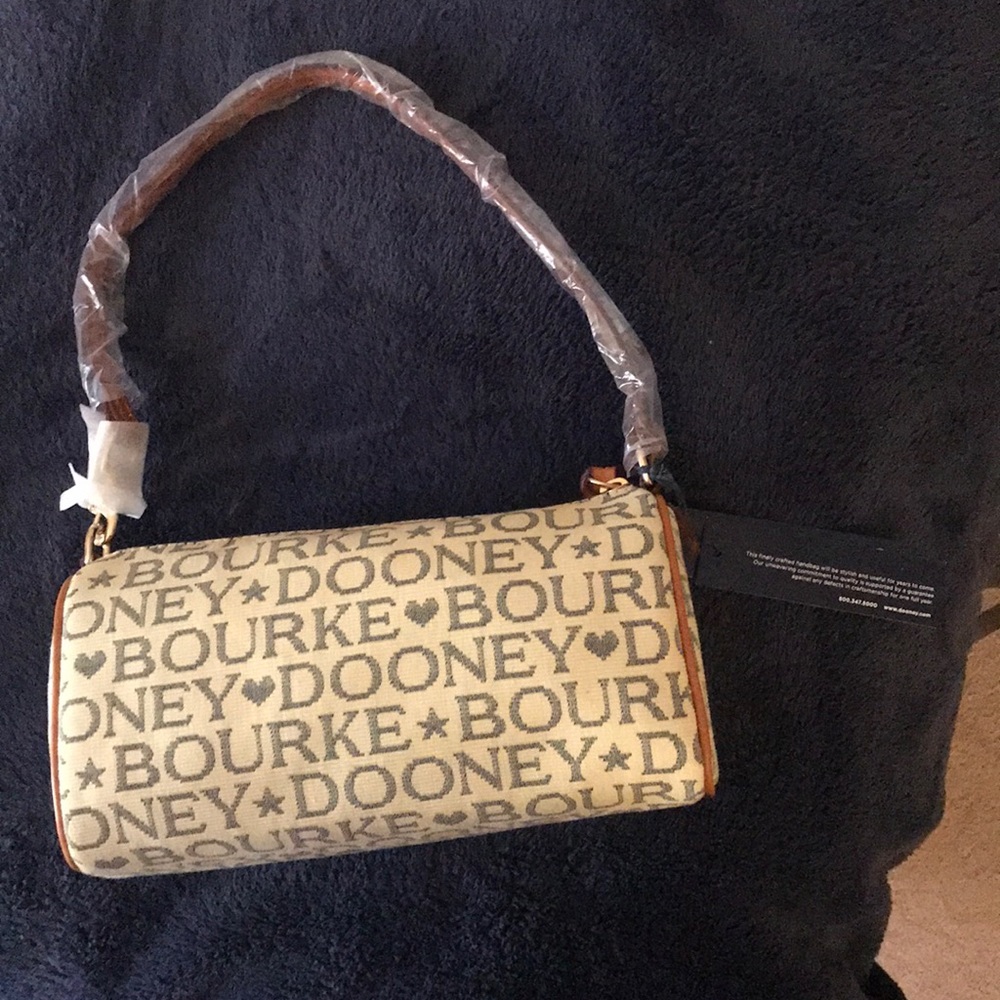 Dooney & Bourke purse